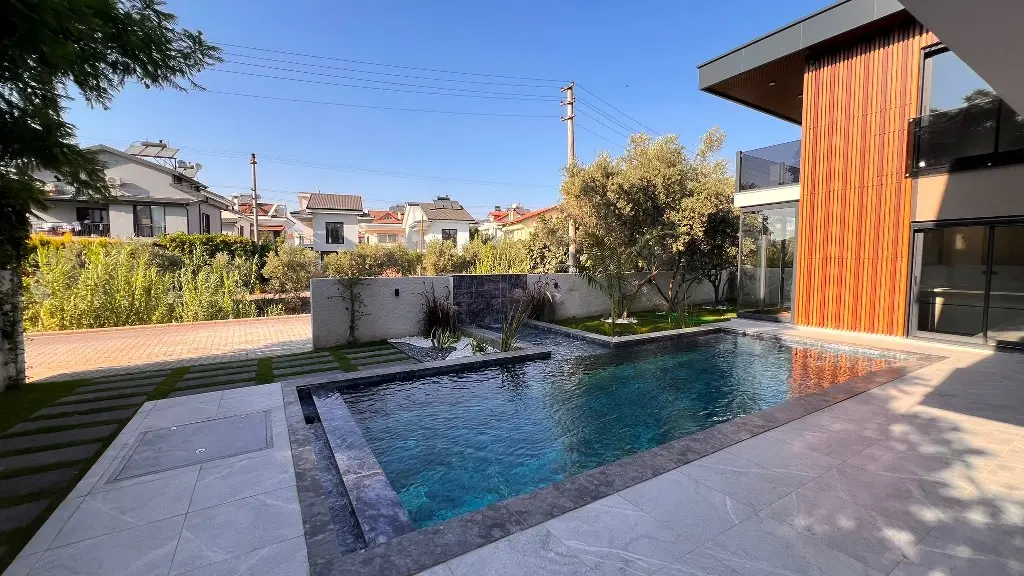 Property in Babatasi